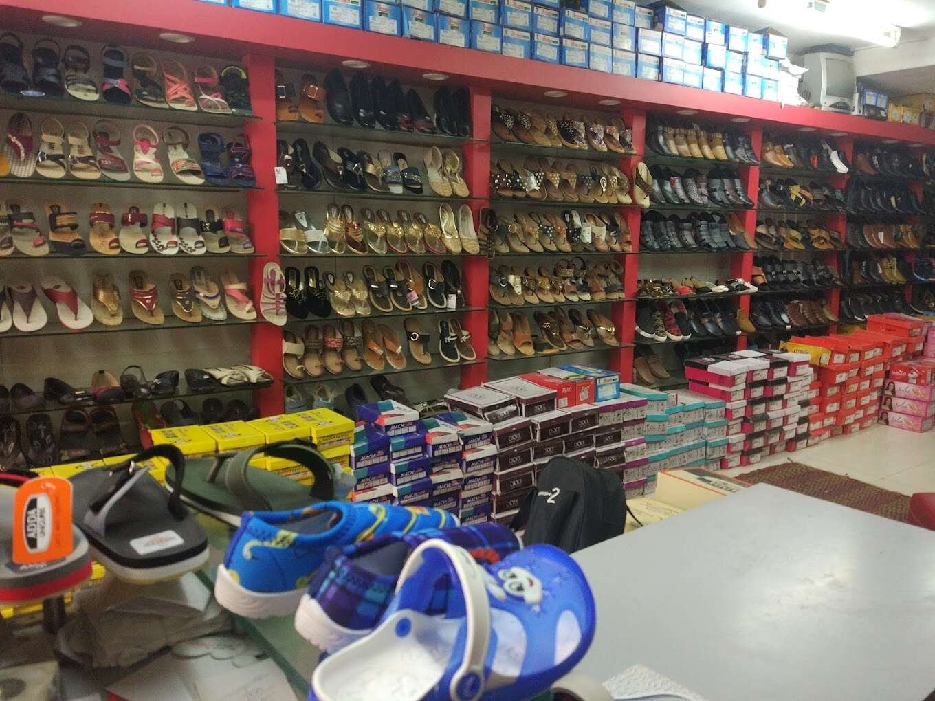 Bharat Shoe Stores